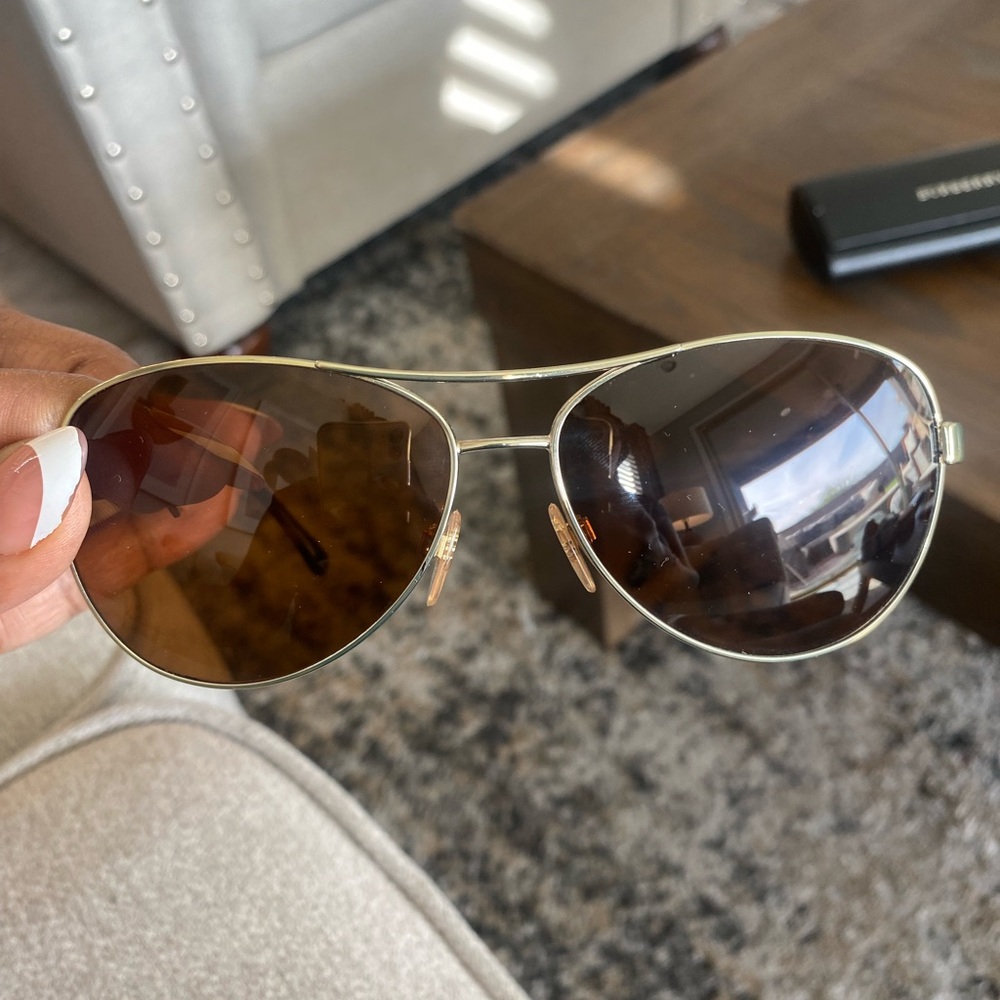 Burberry aviator glasses